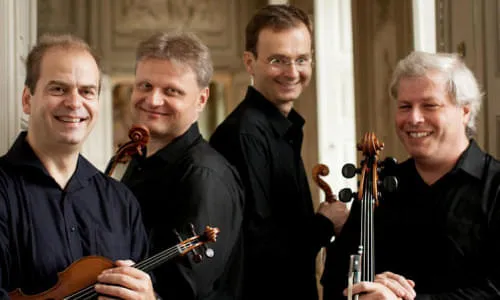 Quartett-mit-Kontrabass